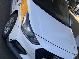 2018 Hyundai Accent V, серебристый, 789000 рублей, вид 3