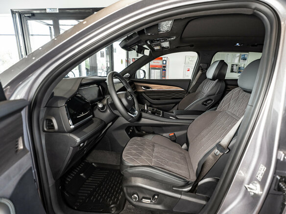 2026 Geely Monjaro I Рестайлинг, серый - вид 8