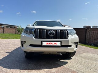 2019 Toyota Land Cruiser Prado 150 Series Рестайлинг 2, белый, 4700000 рублей, вид 2