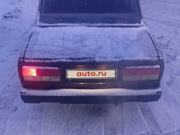 2005 Lada (ВАЗ) 2105, пурпурный, 155000 рублей - вид 2