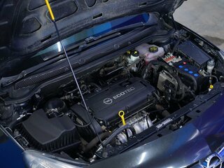 2013 Opel Astra J Рестайлинг, чёрный, 699999 рублей, вид 5