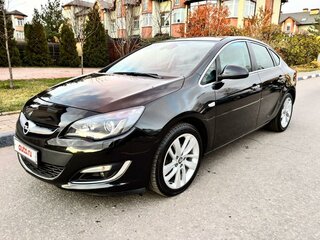 2012 Opel Astra J Рестайлинг, чёрный, 1100000 рублей, вид 1