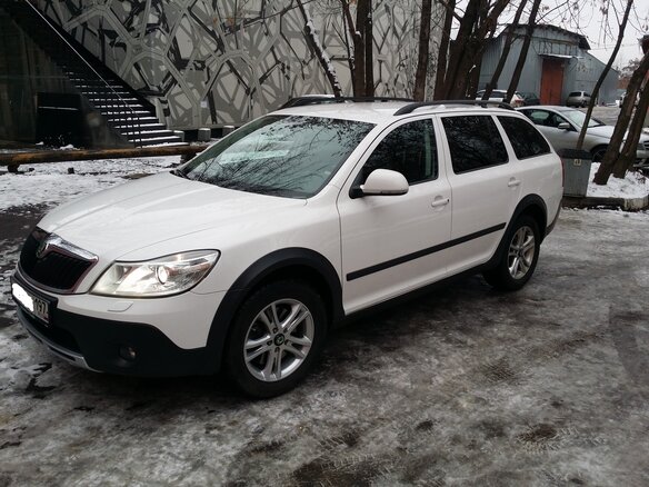 2012 Skoda Octavia Scout II (A5) Рестайлинг, белый