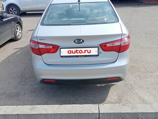 2014 Kia Rio III, серебристый, 875000 рублей, вид 3