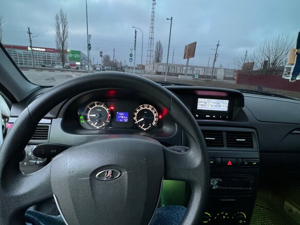 2015 Lada (ВАЗ) Priora I Рестайлинг, белый, 775000 рублей - вид 18
