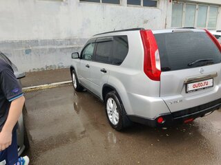 2014 Nissan X-Trail II Рестайлинг, серебристый, 1600000 рублей, вид 3