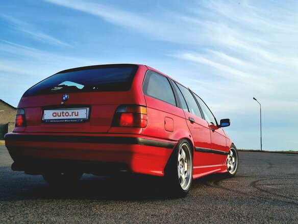 1997 BMW 3 серии 320i III (E36), красный, 700000 рублей - вид 8