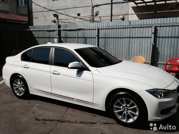 2015 BMW 3 серии 328i xDrive VI (F3x), белый - вид 1