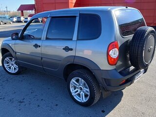 2014 Chevrolet Niva I Рестайлинг, серый, 480000 рублей, вид 4