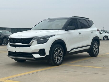 2022 Kia KX3, белый, 1973000 рублей, вид 1