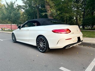 2018 Mercedes-Benz C-Класс 300 IV (W205), белый, 3710000 рублей, вид 4