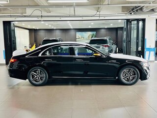 2026 Mercedes-Benz S-Класс 450 4MATIC VII (W223) Рестайлинг, чёрный, 17990000 рублей, вид 3