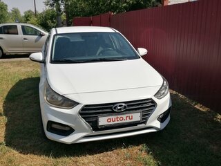 2017 Hyundai Solaris II, белый, 850000 рублей, вид 5