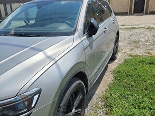 2020 Volkswagen Tiguan II, золотистый, 2490000 рублей, вид 5