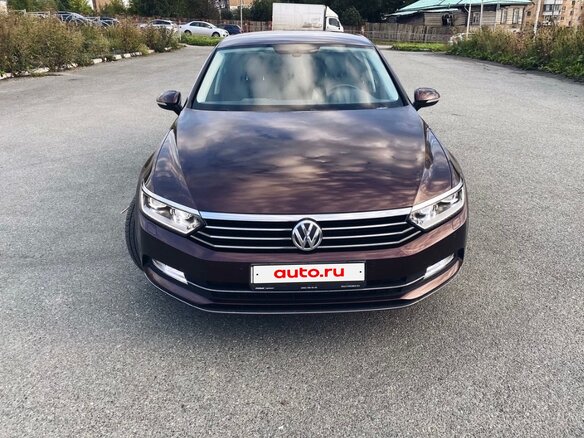 2016 Volkswagen Passat B8, пурпурный, 1850000 рублей - вид 2
