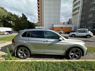 2020 Volkswagen Tiguan II, серый, 3170000 рублей, вид 4