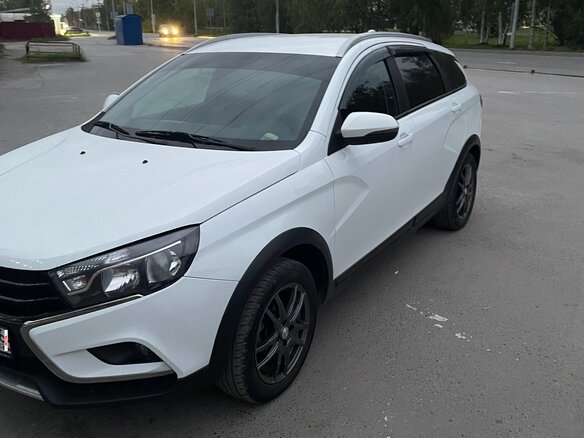 2019 Lada (ВАЗ) Vesta SW I, белый, 1100000 рублей