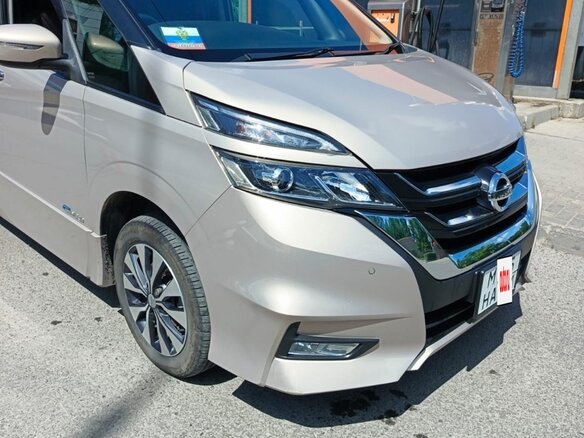 2017 Nissan Serena S-Hybrid V (C27), бежевый - вид 5