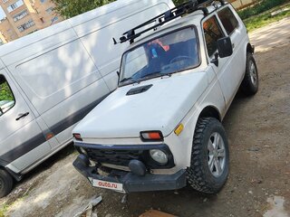 1999 Lada (ВАЗ) 2121 (4x4) I Рестайлинг, белый, 225000 рублей, вид 2
