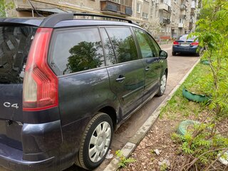 2009 Citroen C4 Picasso Grand I, серый, 400000 рублей, вид 3