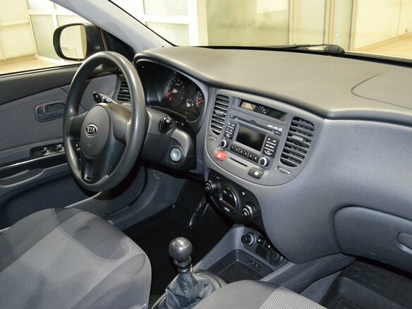 2010 Kia Rio II Рестайлинг, бежевый - вид 6