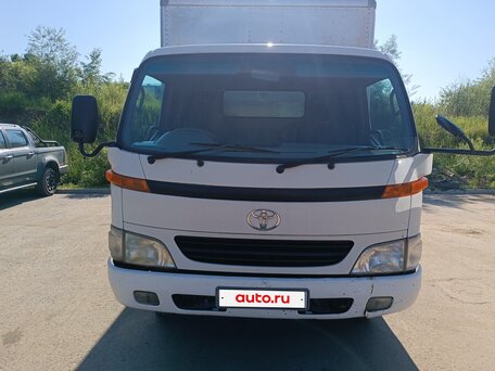 1990 Toyota Dyna, белый, 2100000 рублей, вид 1