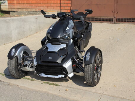 2020 BRP Can-Am Ryker, серебристый, 1050000 рублей, вид 2