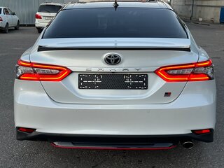 2021 Toyota Camry VIII (XV70) Рестайлинг, белый, 2885000 рублей, вид 4