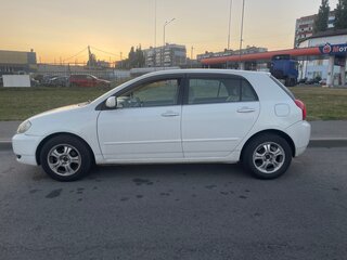 2002 Toyota Allex I, белый, 450000 рублей, вид 3