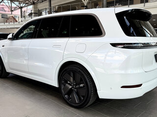 2026 Li Auto (Lixiang) L9 52.3 kWh I Рестайлинг, белый, 11990000 рублей, вид 3