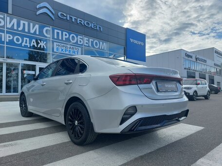 2021 Kia Cerato IV Рестайлинг, серый, 2330000 рублей, вид 5