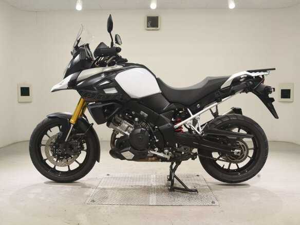 2015 Suzuki V-Strom 1000, белый, 800000 рублей - вид 1