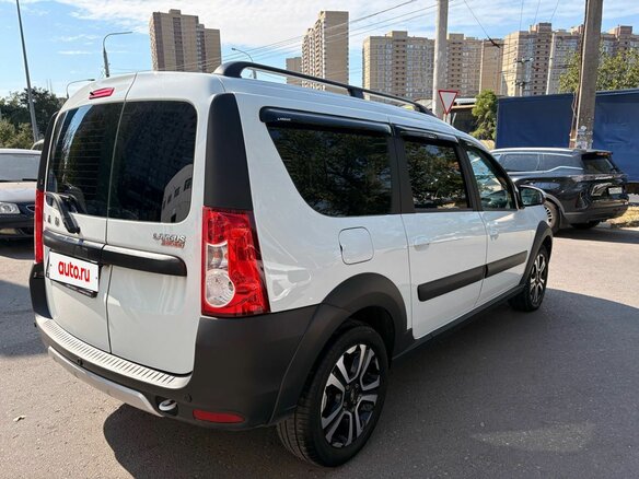 2025 Lada (ВАЗ) Largus Cross I Рестайлинг, белый, 1484000 рублей - вид 5