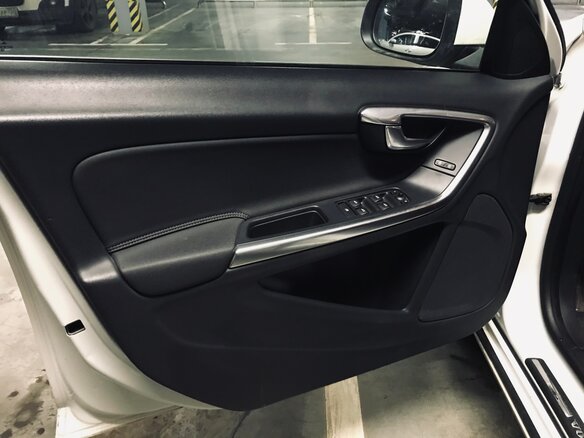 2014 Volvo S60 II Рестайлинг, белый - вид 11