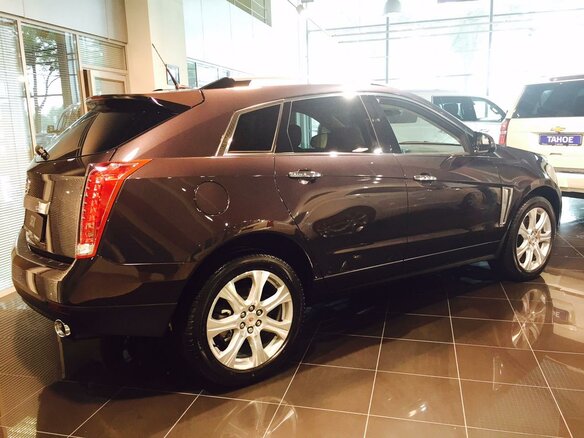 2015 Cadillac SRX II Рестайлинг, коричневый - вид 2