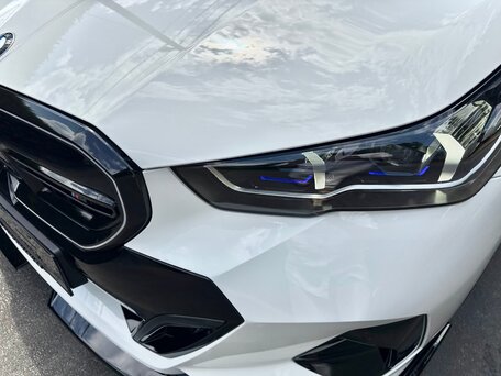 2025 BMW 5 серии 520i VIII (G60/G61/G68), белый, 7100000 рублей, вид 2