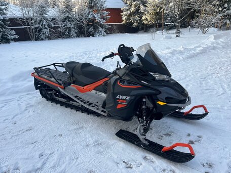 2021 BRP Lynx 49 Ranger 600, чёрный, 3000000 рублей, вид 2