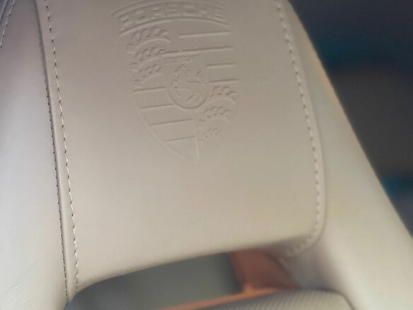 2011 Porsche Panamera 4 I, белый, 2200000 рублей - вид 12