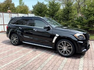2013 Mercedes-Benz GL-Класс 500 II (X166), чёрный, 3600000 рублей, вид 2