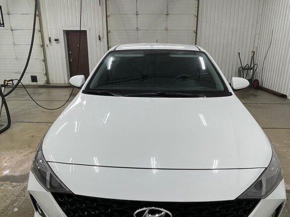 2020 Hyundai Solaris II, белый, 1400000 рублей - вид 1