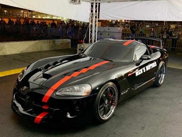 2010 Dodge Viper SRT-10 IV, чёрный - вид 7