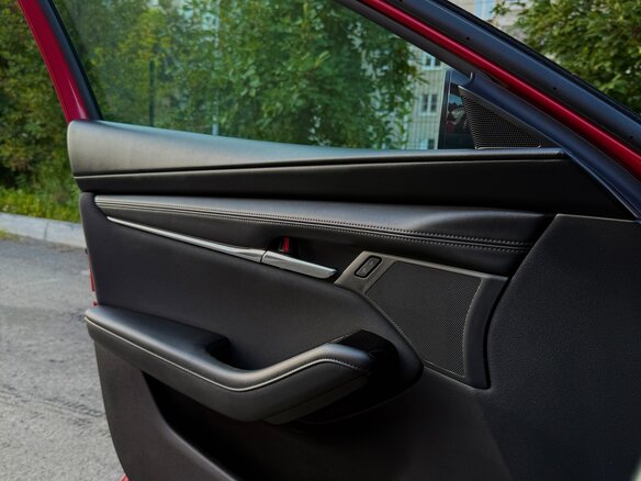 2019 Mazda 3 IV (BP), красный, 2200000 рублей - вид 10