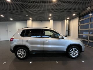 2014 Volkswagen Tiguan I Рестайлинг, серебристый, 1300000 рублей, вид 2