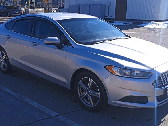 2014 Ford Fusion (North America) II, серебристый, 1090000 рублей