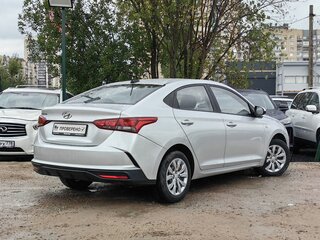 2021 Hyundai Solaris II Рестайлинг, серебристый, 1399000 рублей, вид 5