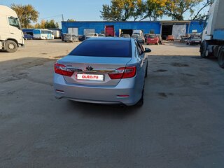 2012 Toyota Camry VII (XV50), серебристый, 1650000 рублей, вид 3