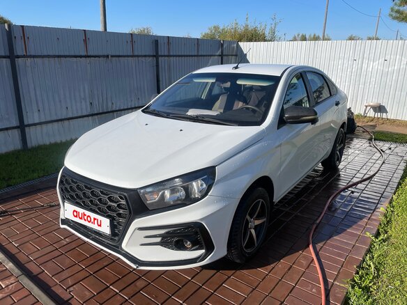 2017 Lada (ВАЗ) Vesta I, белый - вид 2