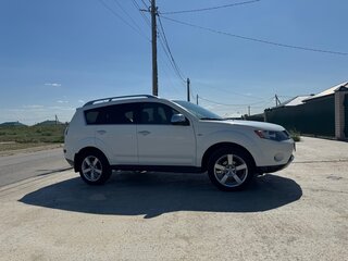 2008 Mitsubishi Outlander II, белый, 1200000 рублей, вид 3