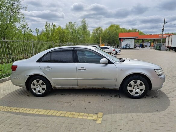 2008 Hyundai Sonata V (NF), серебристый, 500000 рублей - вид 3