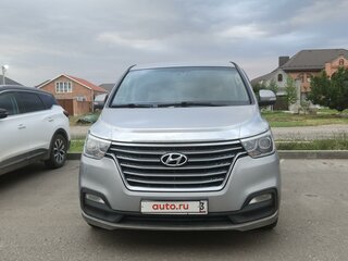 2018 Hyundai H-1 II Рестайлинг 2, серебристый, 3300000 рублей, вид 2